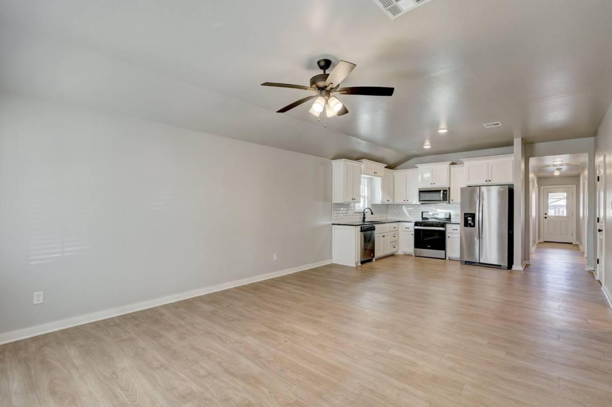 719 Ivy Lane, Noble, OK 73068 - House for Rent - Image 3