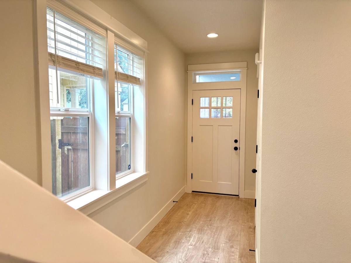 12032 SE Mill Court, Portland, OR 97216 - House for Rent - Image 3