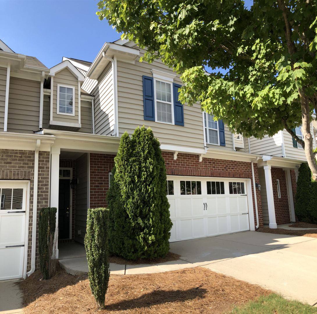 6919 Maricopa Dr, Charlotte, NC 28277 - Townhouse for Rent - Image 2
