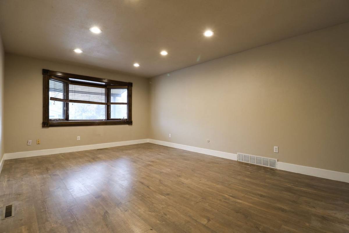 1103 Cottonwood Dr, Windsor, CO 80550 - House for Rent - Image 3