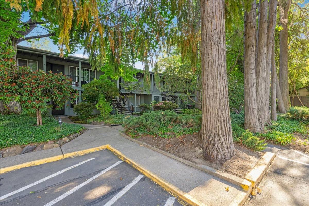 Ivanhoe, 2305 State St, Salem, OR 97301 - Apartment for Rent - Image 4