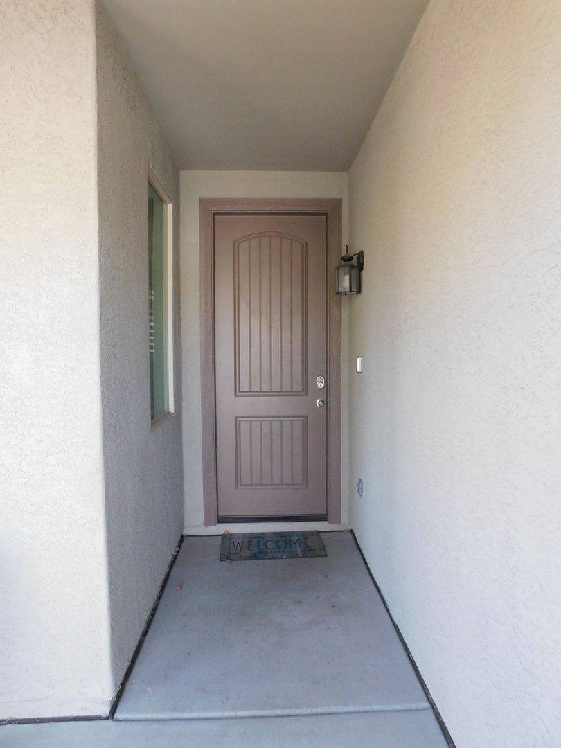 6579 E 35th St, Yuma, AZ 85365 - House for Rent - Image 2