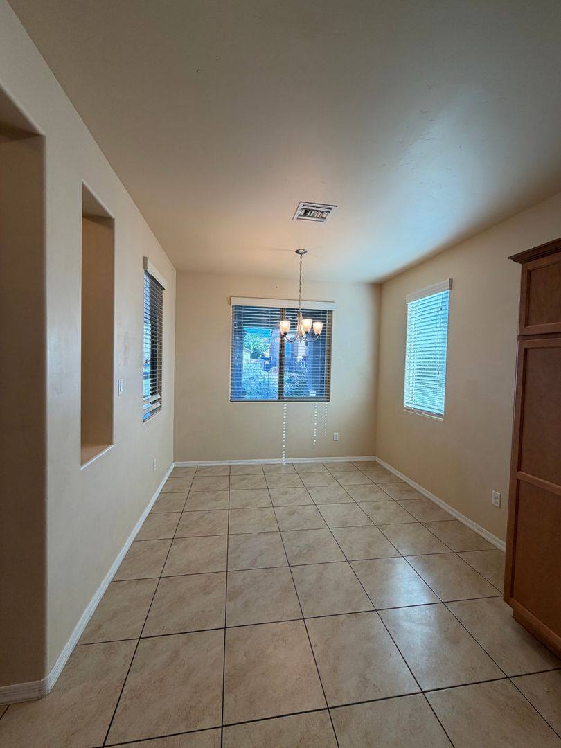 6579 E 35th St, Yuma, AZ 85365 - House for Rent - Image 9