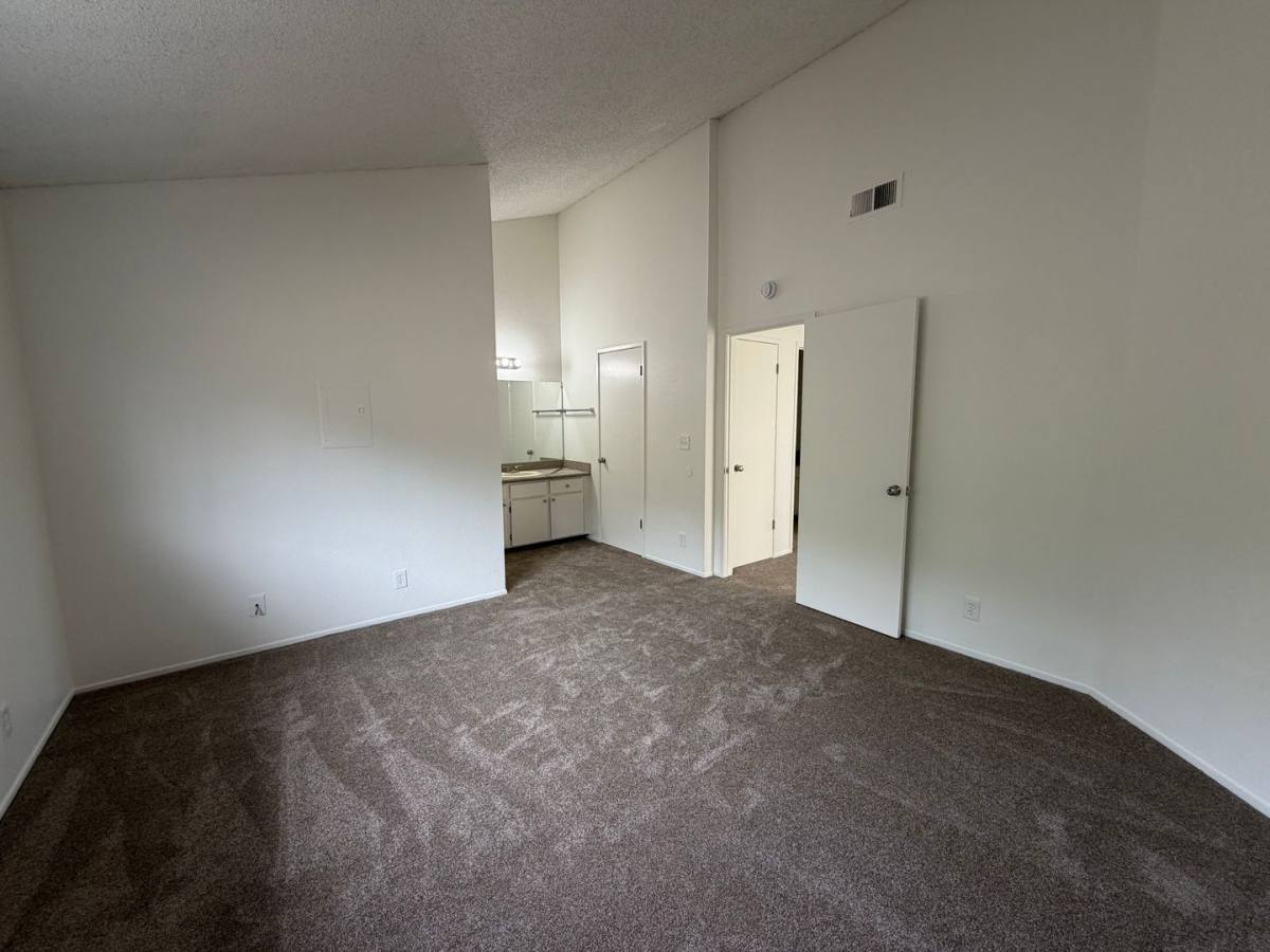 4755 Snow Dr, San Jose, CA 95111 - Apartment for Rent - Image 6
