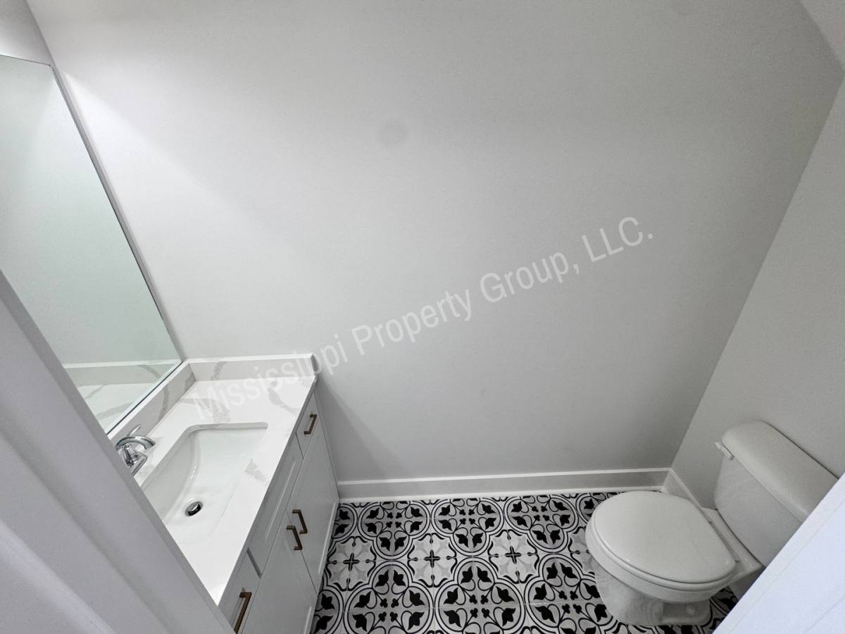 2008 Rosemary St, Oxford, MS 38655 - Townhouse for Rent - Image 7