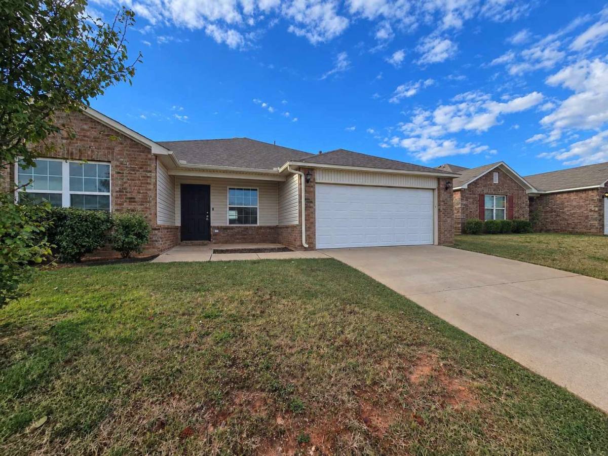 3528 SE 95th St, Moore, OK 73160 - House for Rent - Image 2