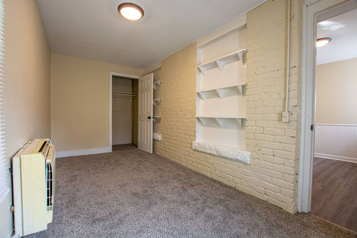 1944 S 10th St, Omaha, NE 68108 - Apartment for Rent - Image 4
