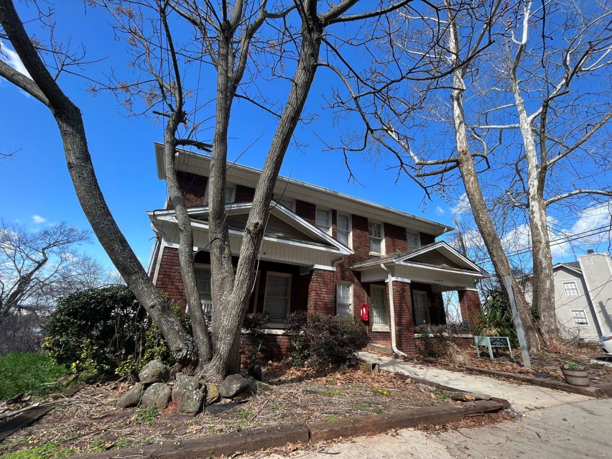1630 16th Ave S, Birmingham, AL 35205 - Townhouse for Rent - Image 3