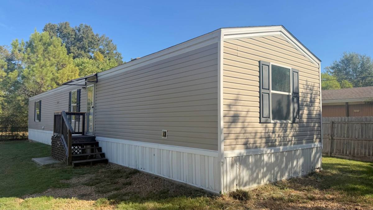 104 Oriole Ave, Richland, MS 39218 - House for Rent