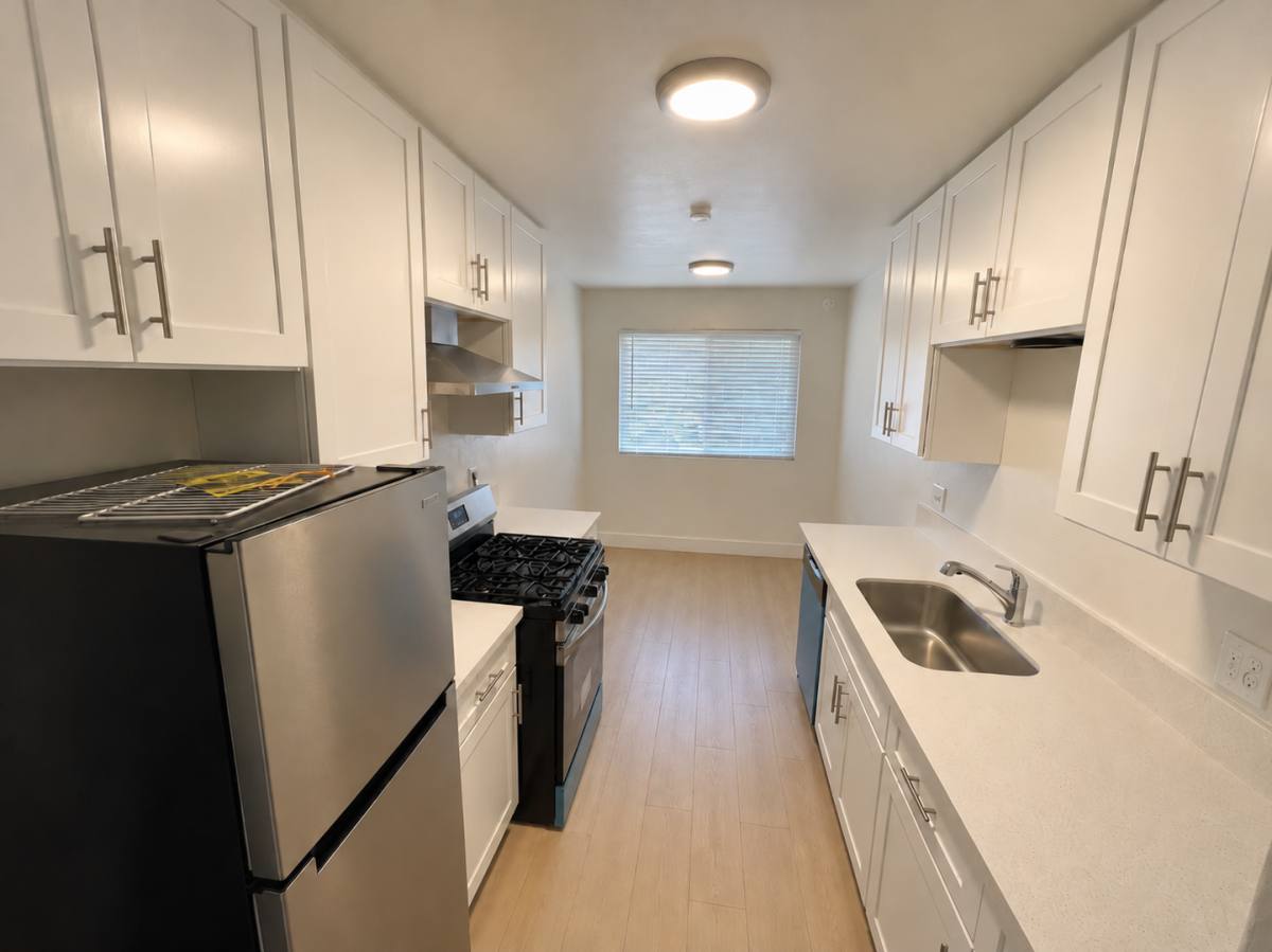 Apartment for rent at 1023 Osage Ave, Inglewood, CA 90301