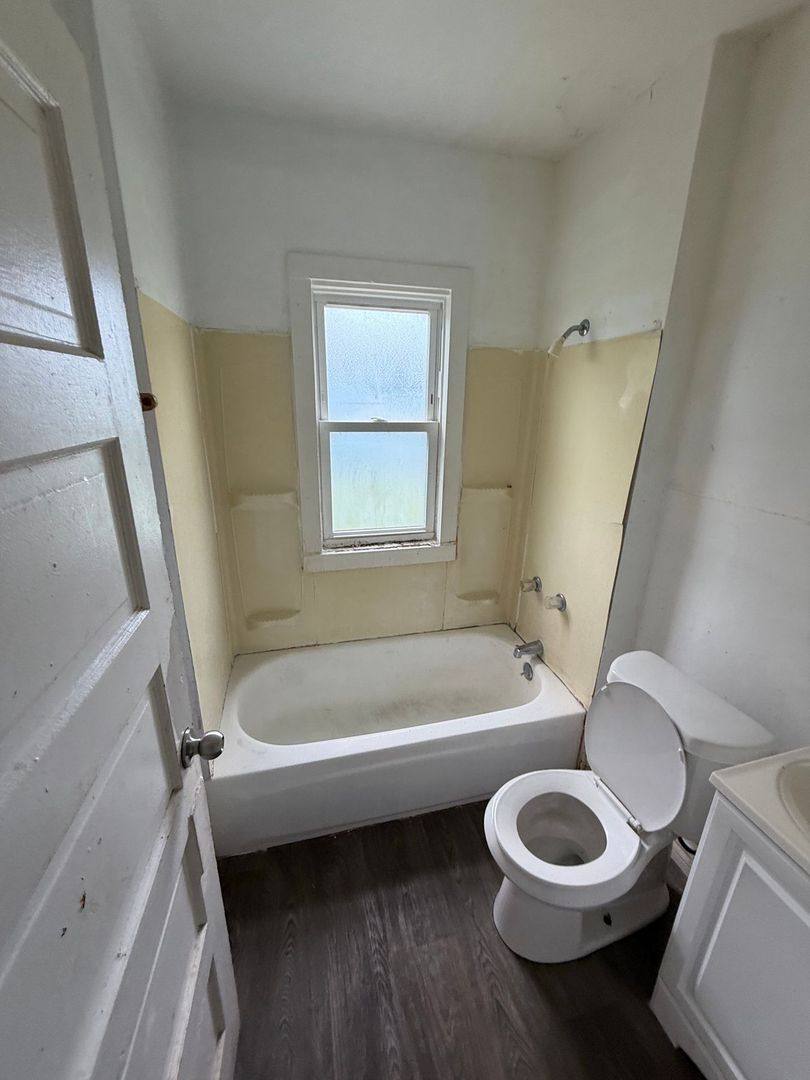 10018 Adams Ave, Cleveland, OH 44108 - Apartment for Rent - Image 4