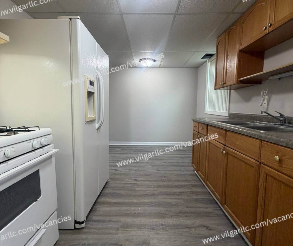 2041 - 2043 Union St, Lake Station, IN 46405 - Townhouse for Rent - Image 8