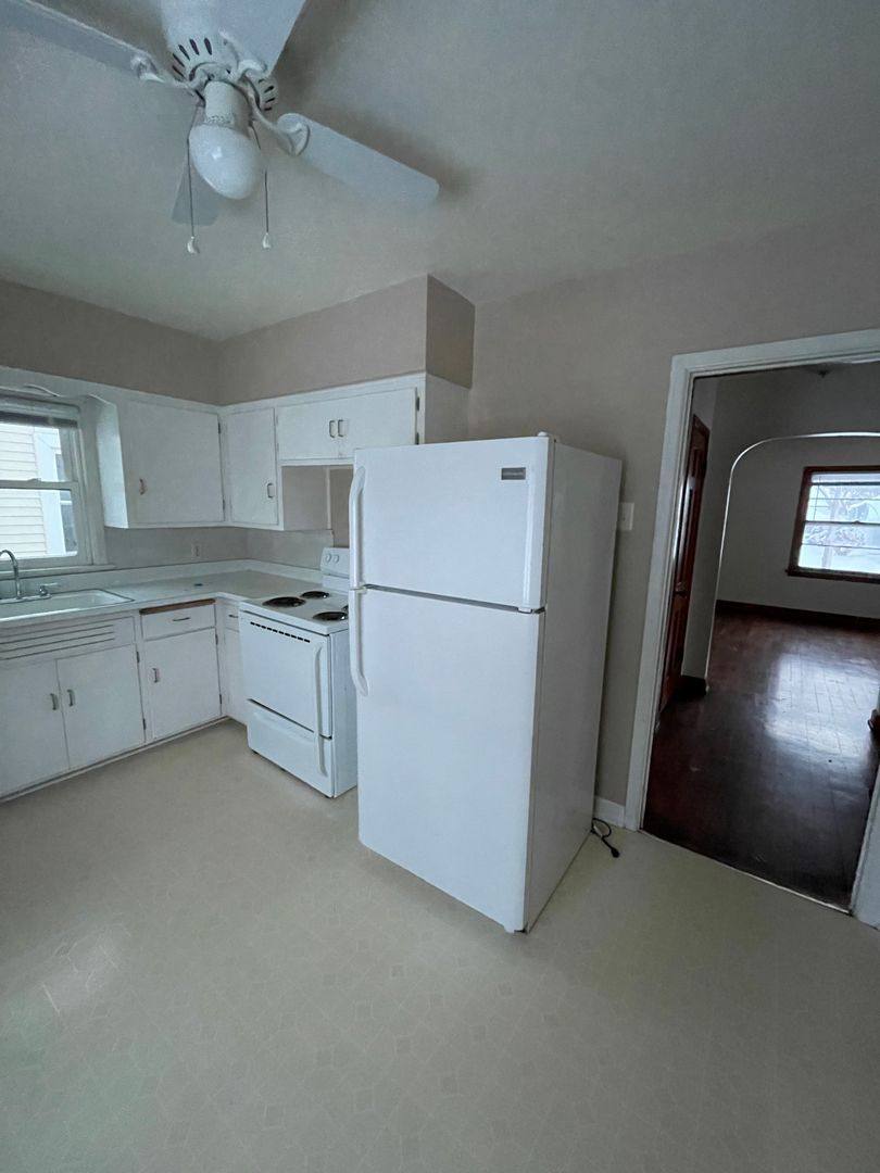 2828 S 48th St, Milwaukee, WI 53219 - Apartment for Rent - Image 7