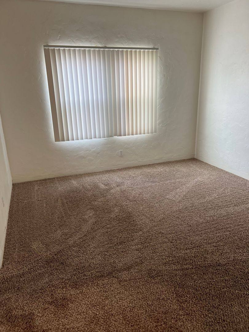 558 Thompson, Ventura, CA 93001 - Apartment for Rent - Image 8