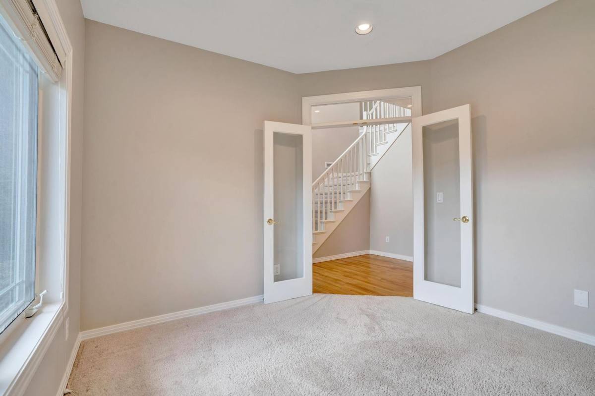 15157 NW Francesca Dr, Portland, OR 97229 - House for Rent - Image 8