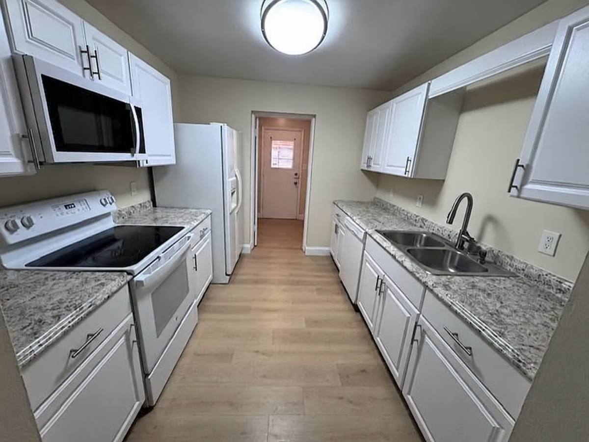 916 Park Lake Circle, Maitland, FL 32751 - Townhouse for Rent - Image 6