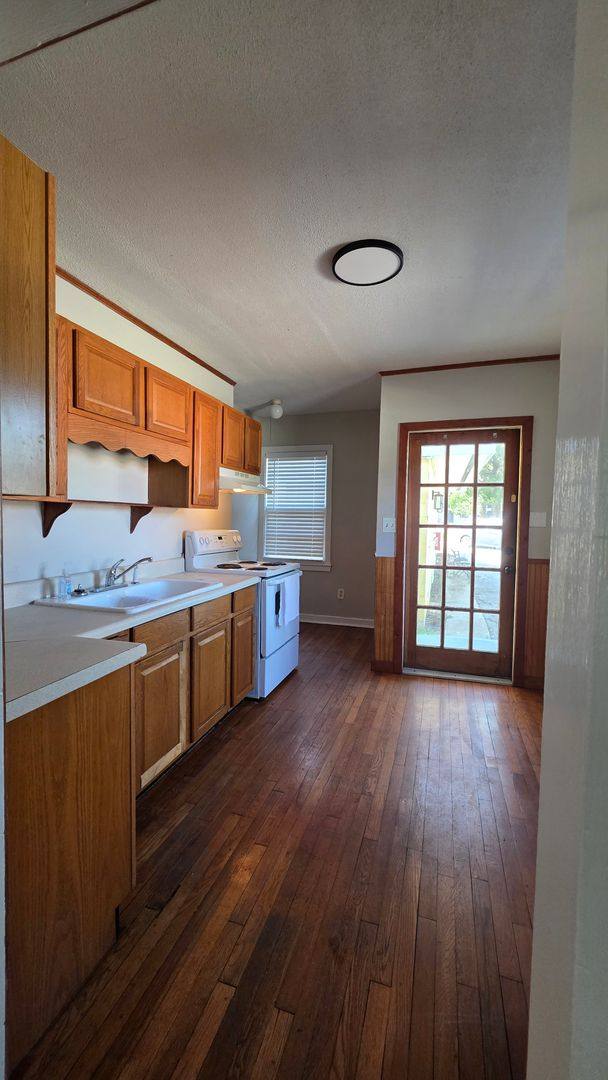 1212 S Ridgewood Ave #1, Daytona Beach, FL 32114 - Apartment for Rent - Image 3