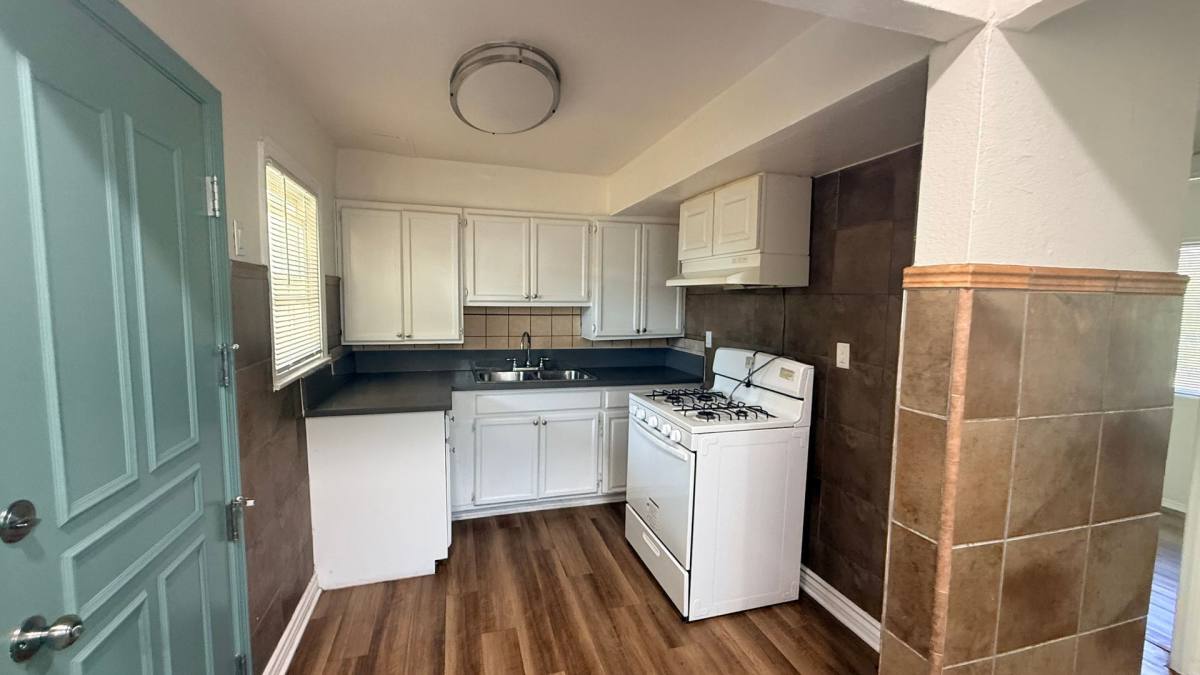 Apartment for rent at 4014-4020 W 102nd St, Inglewood, CA 90304