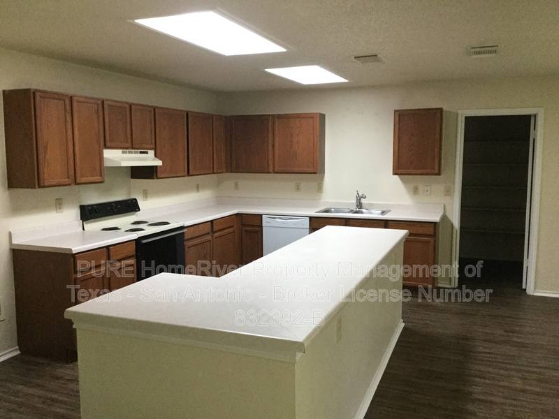 12015 Lodge Arbor, San Antonio, TX 78253 - House for Rent - Image 3