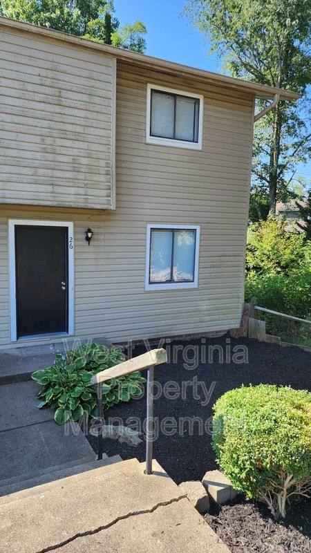 Townhouse for rent at 26 Cherrywood Terrace, Beaver, WV 25813