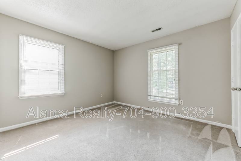 1207 Forest Wood Dr, Matthews, NC 28105 - House for Rent - Image 9
