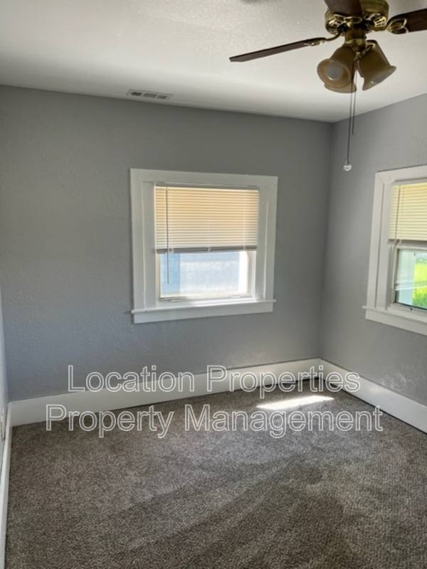 2226 Ohio St, Lawrence, KS 66046 - House for Rent - Image 8