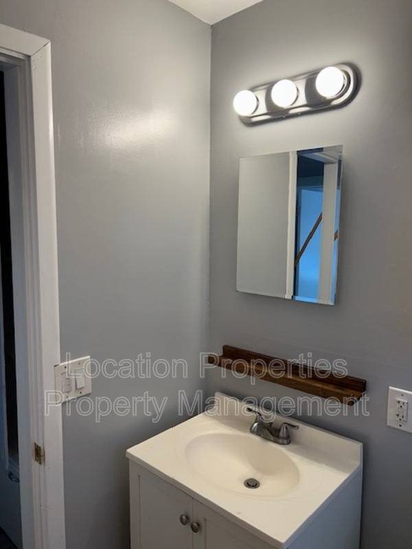 2226 Ohio St, Lawrence, KS 66046 - House for Rent - Image 5