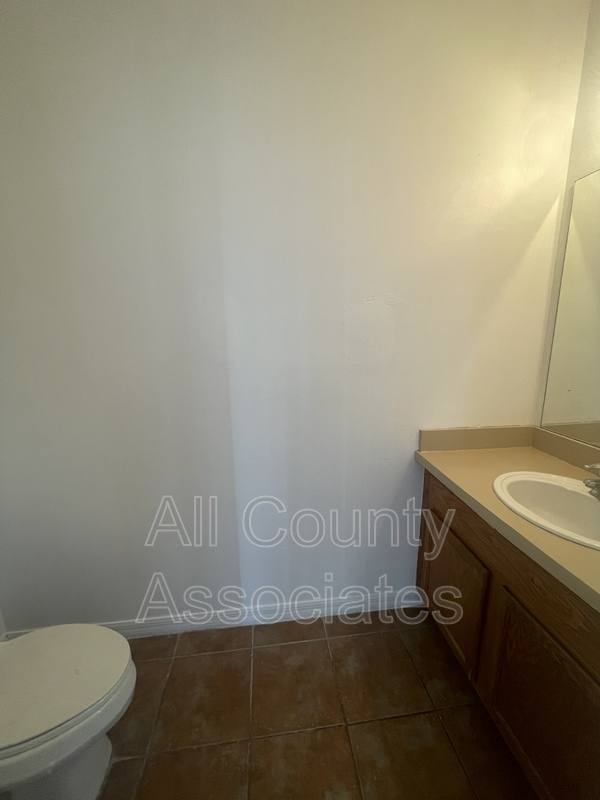 11675 Declaration Dr, Tampa, FL 33635 - Townhouse for Rent - Image 2