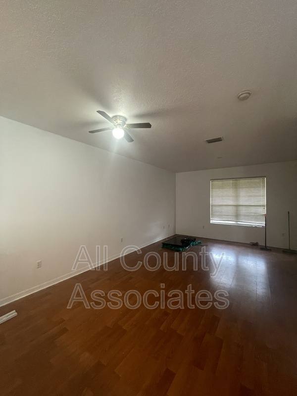 11675 Declaration Dr, Tampa, FL 33635 - Townhouse for Rent - Image 4