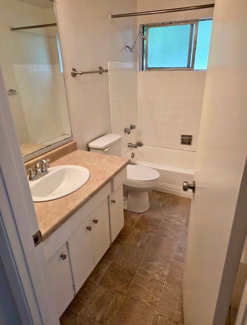 Mont Clare, 330 2nd Ave S, Kirkland, WA 98033 - Apartment for Rent - Image 10