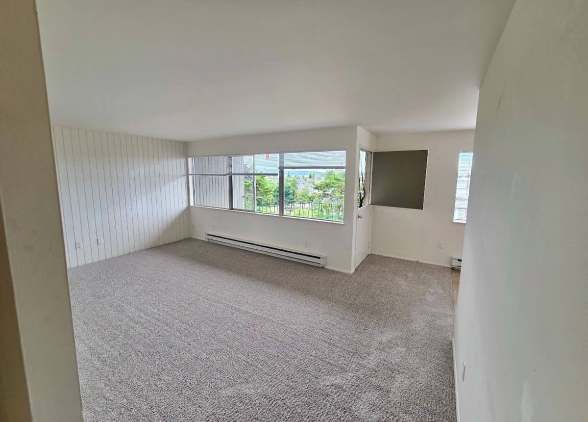 Mont Clare, 330 2nd Ave S, Kirkland, WA 98033 - Apartment for Rent - Image 1