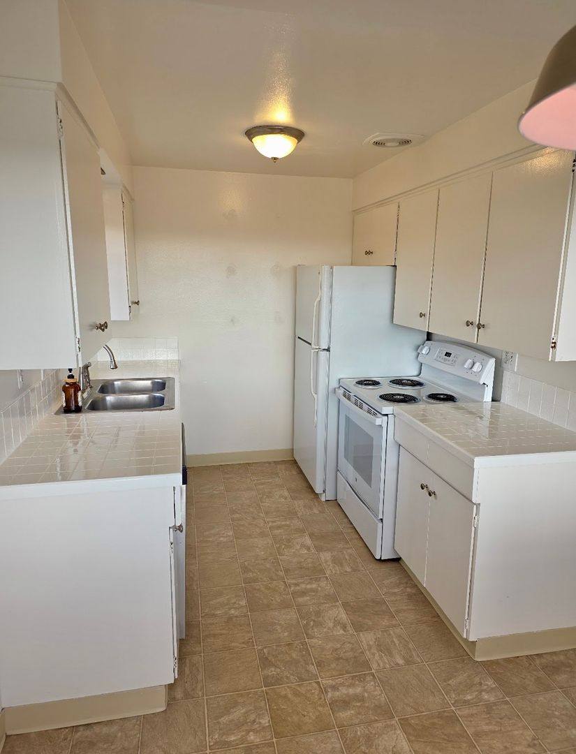 Mont Clare, 330 2nd Ave S, Kirkland, WA 98033 - Apartment for Rent - Image 7