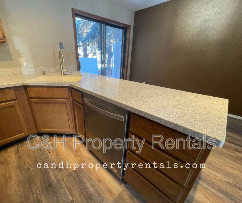 3254 Granger Ave E #A3, Billings, MT 59102 - Townhouse for Rent - Image 5