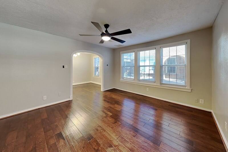 5115 Mission Ave, Dallas, TX 75206 - Apartment for Rent - Image 3