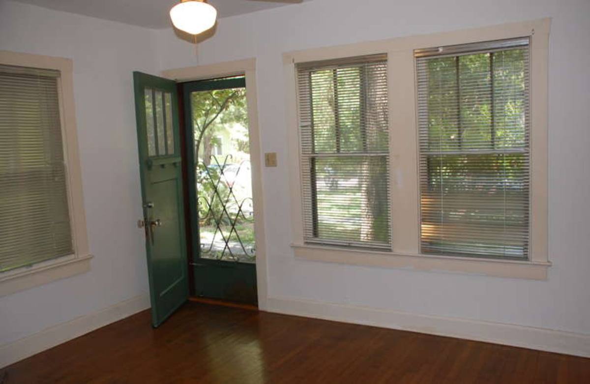 3007 Fruth, Austin, TX 78705 - Apartment for Rent - Image 2