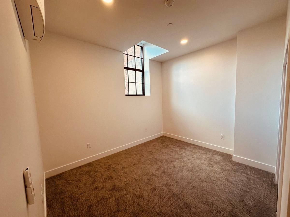 204 N George St #213, York, PA 17401 - Apartment for Rent - Image 8
