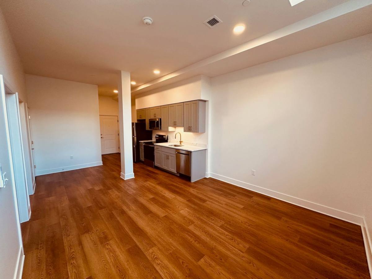 204 N George St #213, York, PA 17401 - Apartment for Rent - Image 3