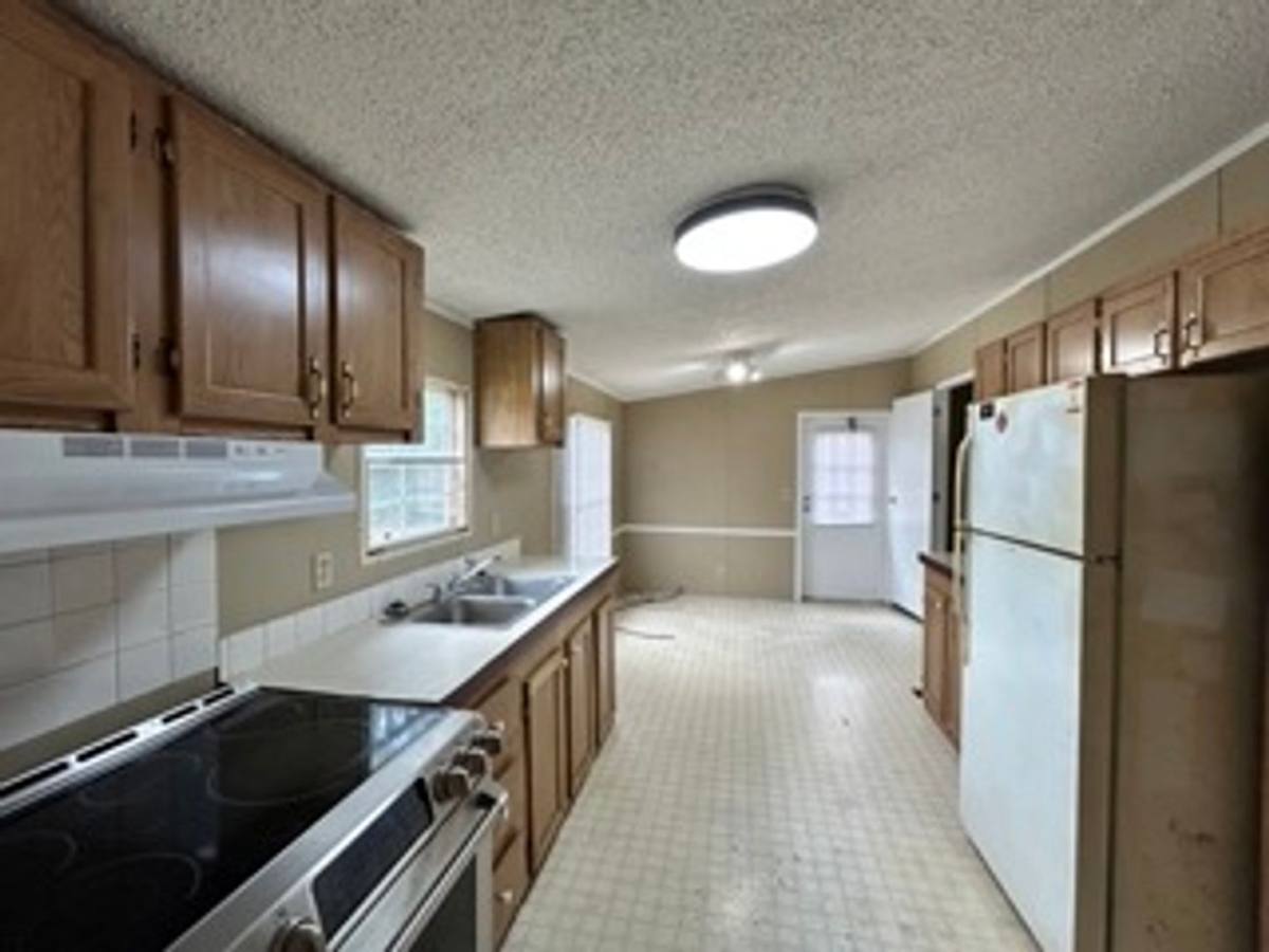 7051 Larkin Place E, Biloxi, MS 39532 - House for Rent - Image 2