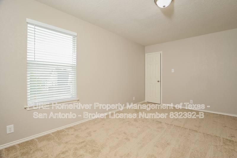 3402 Spanish Branch, San Antonio, TX 78222 - House for Rent - Image 9