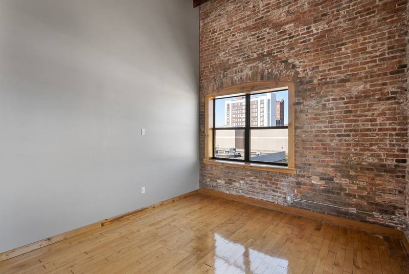 225 E 2nd St #306, Davenport, IA 52801 - Apartment for Rent - Image 4
