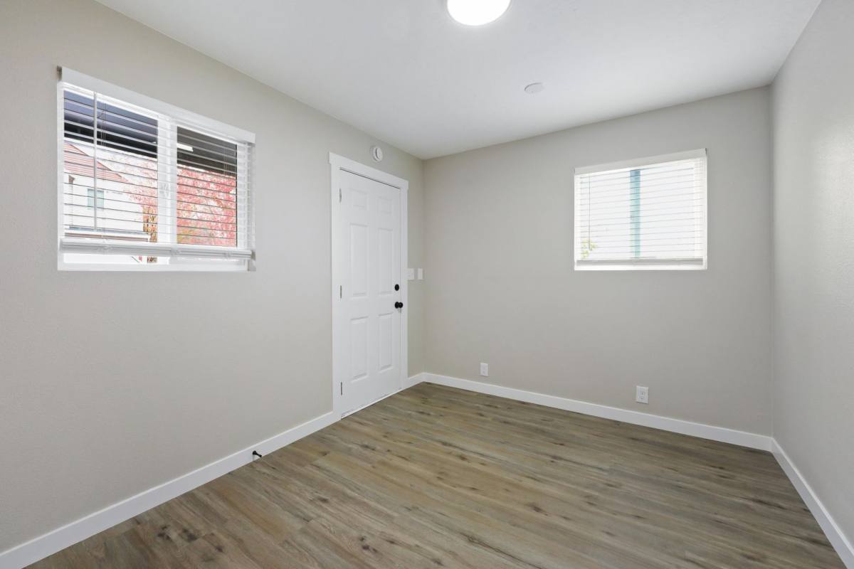 12560 SE Ramona St #A, Portland, OR 97236 - Apartment for Rent - Image 6