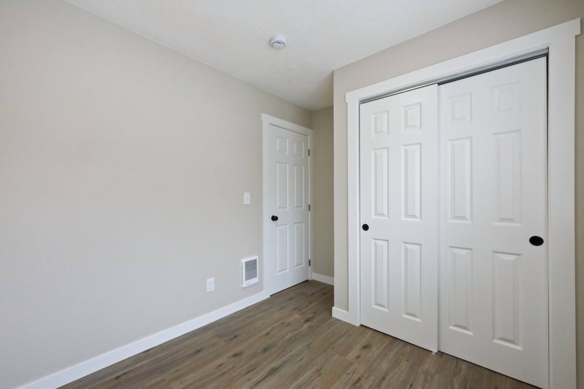 12560 SE Ramona St #A, Portland, OR 97236 - Apartment for Rent - Image 8