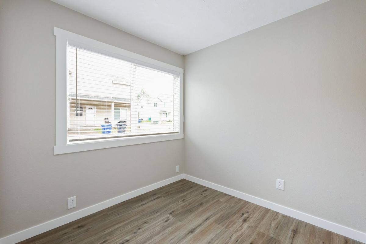 12560 SE Ramona St #A, Portland, OR 97236 - Apartment for Rent - Image 7