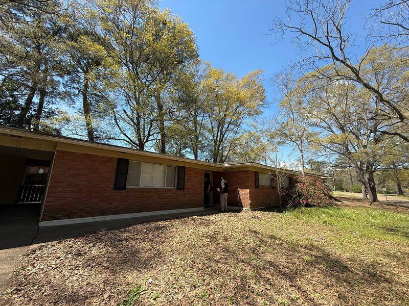 121 Melrose Dr, Jackson, MS 39211 - House for Rent - Image 2