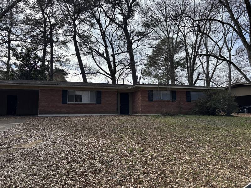 121 Melrose Dr, Jackson, MS 39211 - House for Rent