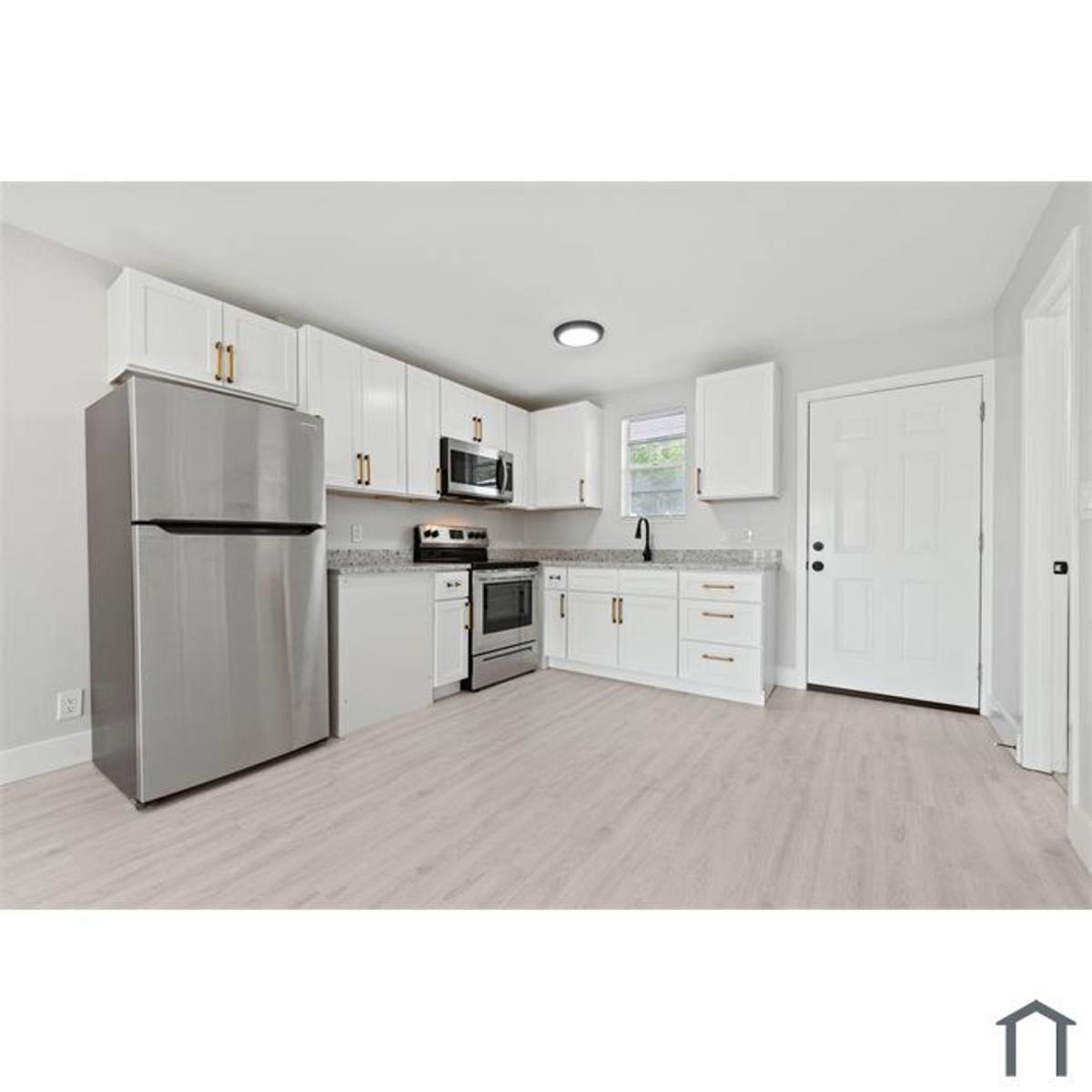 Apartment for rent at Samson Equities, 6455 San Juan Ave, Jacksonville, FL 32210
