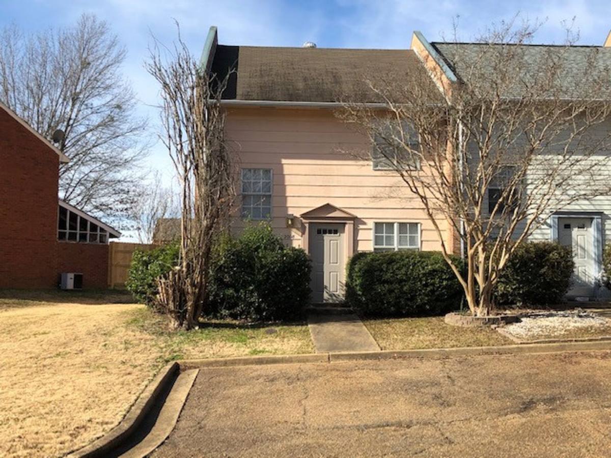 2008 Barry Cove Ash Lawn, Oxford, MS 38655 - Condo for Rent