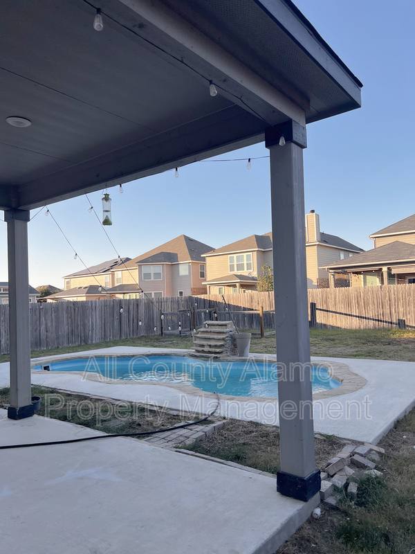4584 Klein Meadows, New Braunfels, TX 78130 - House for Rent - Image 9