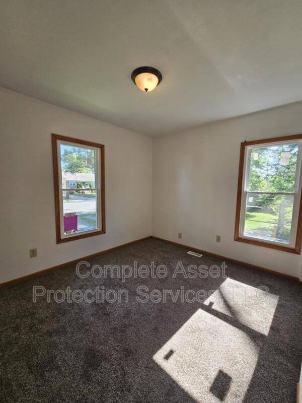 2430 81st St, Highland, IN 46322 - House for Rent - Image 4