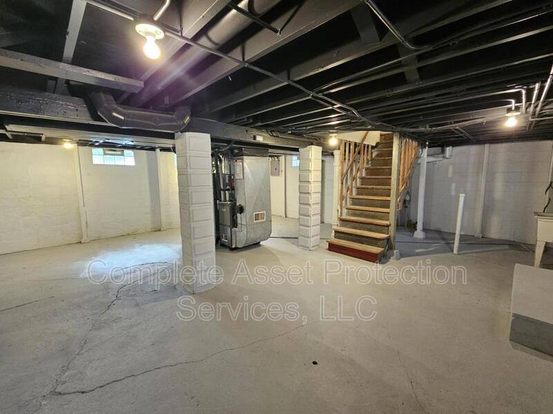 2430 81st St, Highland, IN 46322 - House for Rent - Image 9